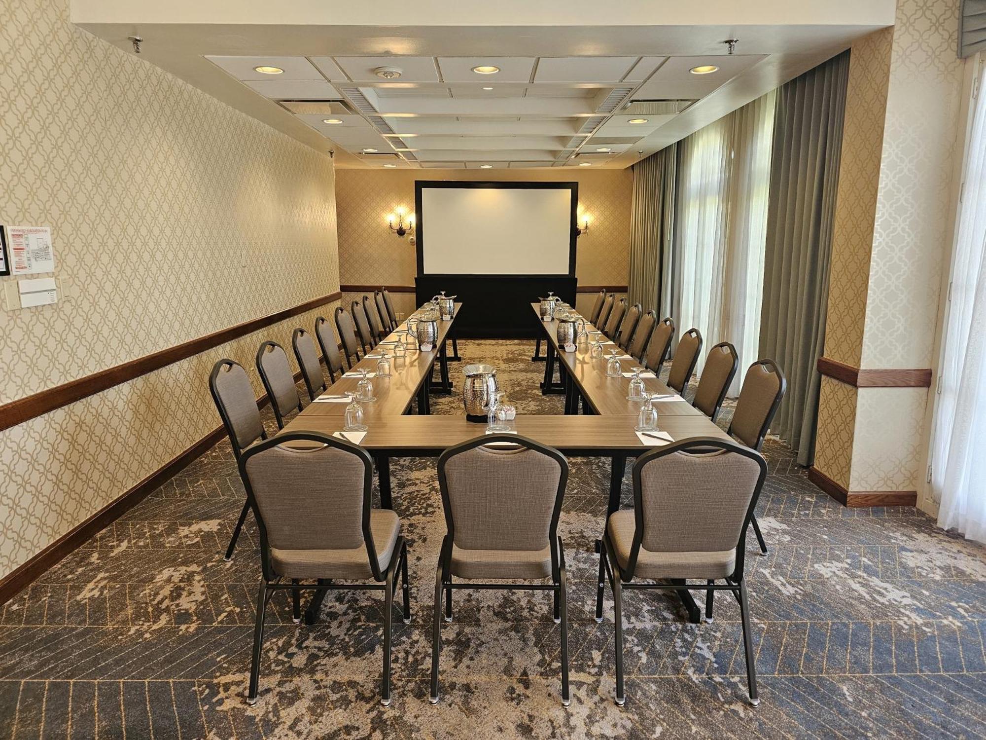 Crowne Plaza Phoenix - Chandler Golf Resort By Ihg Exterior foto